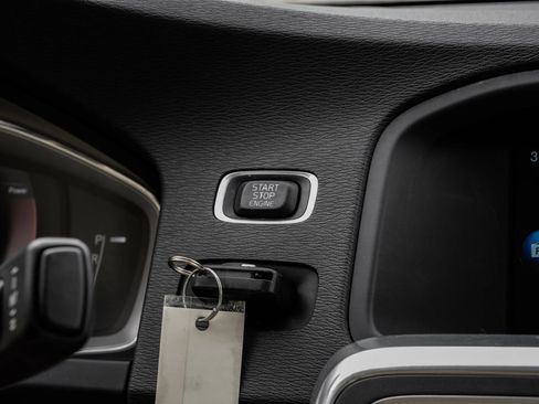 Used 2015 Volvo S60 T5 Premier image 17