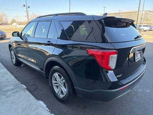 Used 2021 Ford Explorer XLT w/ Equipment Group 202A image 5