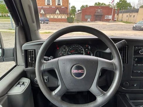 Used 2008 GMC Savana 2500 RWD image 29