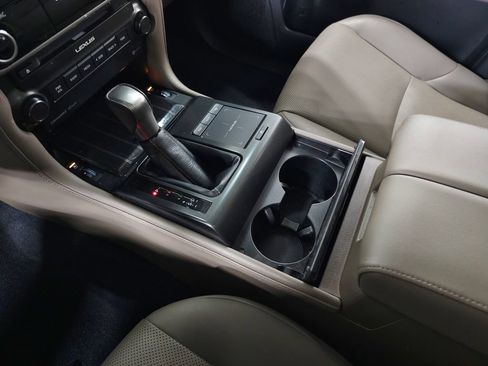 Used 2023 Lexus GX 460 Premium w/ Premium Package AWD/4WD image 29