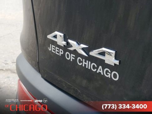 Used 2016 Jeep Cherokee Latitude w/ Cold Weather Group AWD/4WD image 8