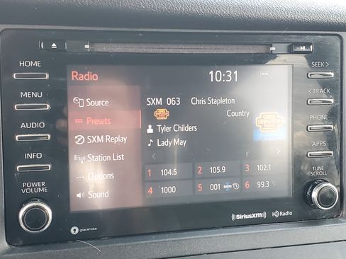 Used 2018 Toyota Sienna LE image 12