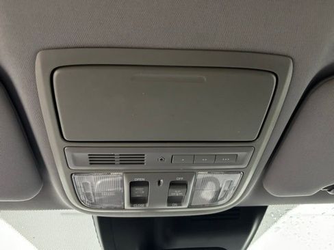 Used 2020 Honda CR-V Touring image 33