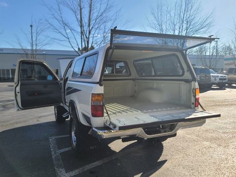 Used 1990 Toyota Pickup SR5 image 27