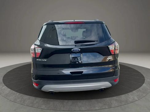 Used 2018 Ford Escape SE w/ SE Sync 3 Package AWD/4WD image 6