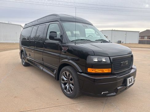 New 2025 GMC Savana 2500 Extended w/ Driver Convenience Package RWD image 4