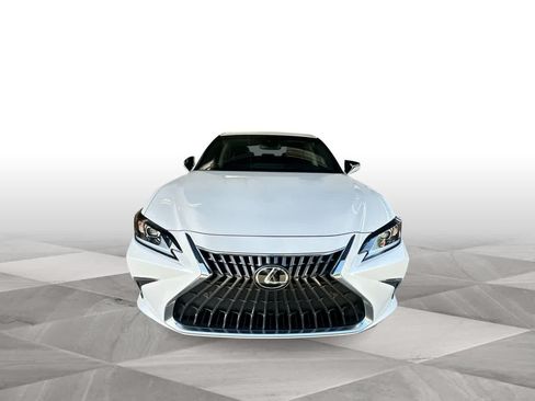 Used 2025 Lexus ES 350 w/ Premium Package FWD image 3