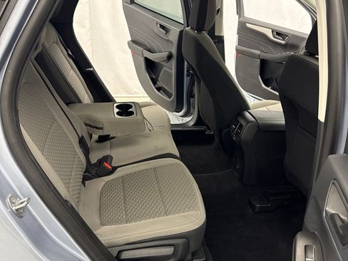 Used 2022 Ford Escape SE w/ SE Sport Appearance Package AWD/4WD image 27