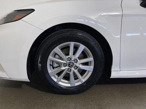 Used 2025 Toyota Camry LE FWD image 11