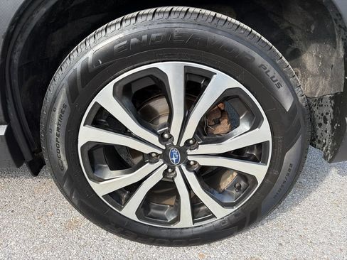 Used 2019 Subaru Forester Limited AWD/4WD image 12