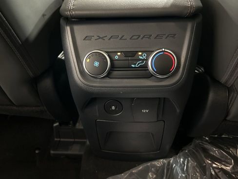 New 2026 Ford Explorer Active w/ Active Comfort Package image 23