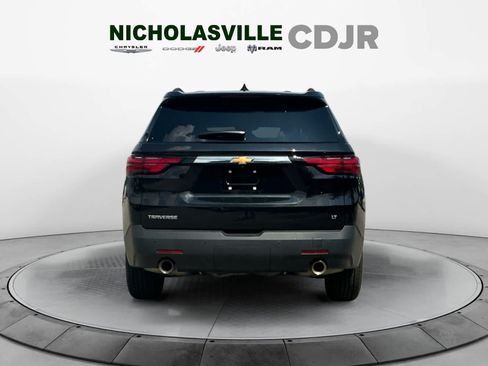 Used 2023 Chevrolet Traverse LT FWD image 4