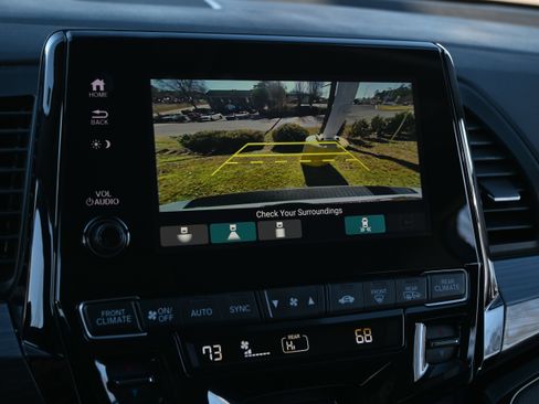 Used 2024 Honda Odyssey Elite image 18