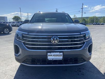 New 2026 Volkswagen Atlas SE