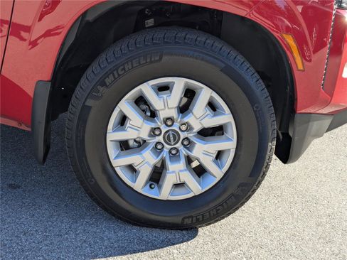 Used 2023 Nissan Frontier SV w/ SV Convenience Package image 13