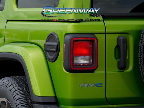 Used 2025 Jeep Wrangler Unlimited Sport S 4xe AWD/4WD image 9