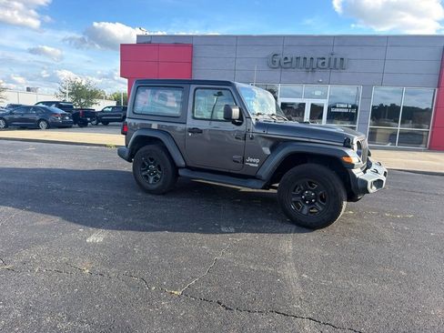 Used 2018 Jeep Wrangler Sport AWD/4WD image 14