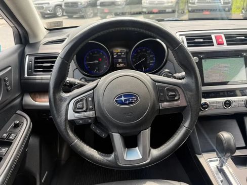 Used 2016 Subaru Outback 2.5i Limited AWD/4WD image 25