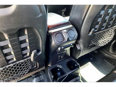 Used 2020 Jeep Gladiator Rubicon AWD/4WD image 26