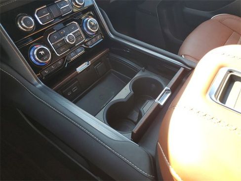 Used 2023 GMC Yukon XL Denali Ultimate image 20