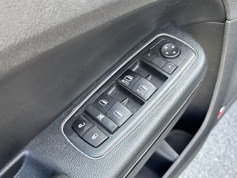 Used 2016 Chrysler 300 S AWD/4WD image 32