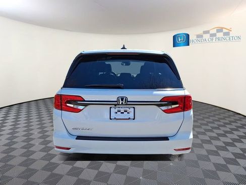 Certified 2024 Honda Odyssey EX-L image 5