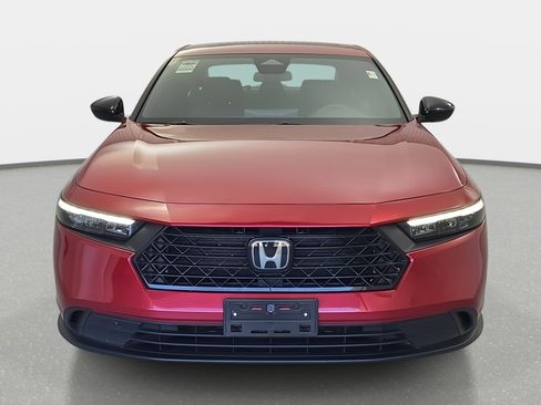 Used 2024 Honda Accord Sport image 2