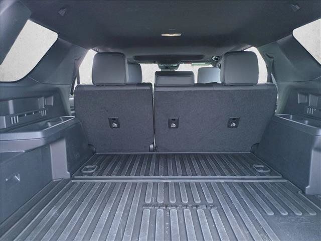 Used 2025 Toyota 4Runner TRD Off-Road Premium AWD/4WD image 6