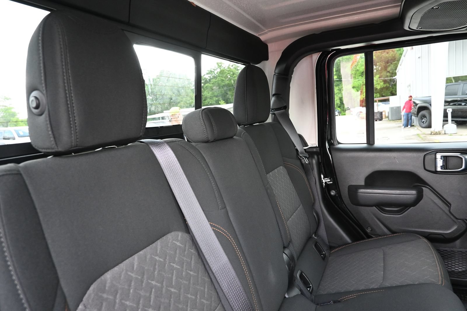 Used 2026 Jeep Gladiator Mojave AWD/4WD image 22