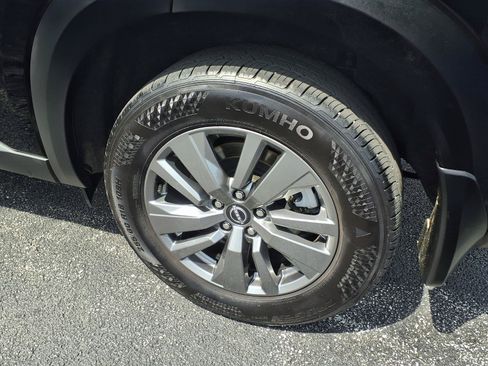 Used 2024 Nissan Pathfinder SV w/ SV Premium Package AWD/4WD image 9