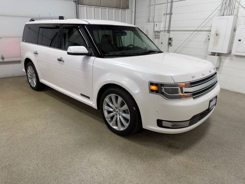 Certified 2019 Ford Flex Limited w/ Equipment Group 303A image 4