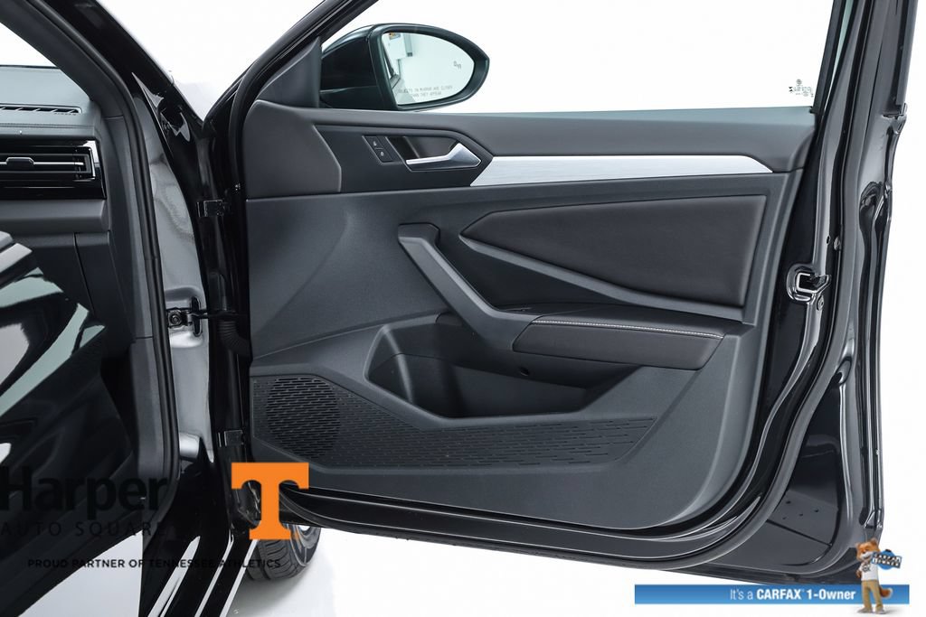 Used 2025 Volkswagen Jetta Sport FWD image 67