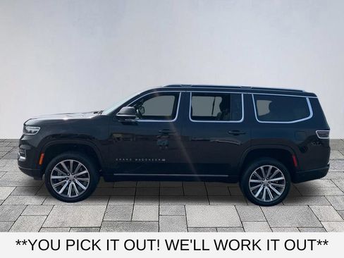 Used 2023 Jeep Grand Wagoneer Series II w/ Flexible Seating Group AWD/4WD image 4