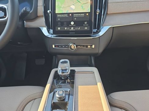New 2026 Volvo XC90 B5 Ultra w/ Protection Package Premier AWD/4WD image 11