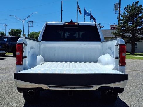 Used 2025 RAM 1500 Big Horn AWD/4WD image 16