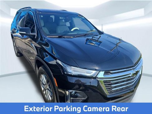 Used 2023 Chevrolet Traverse LT FWD image 6