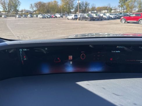 New 2025 Lincoln Nautilus Reserve image 13