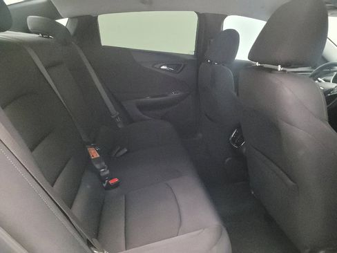 Used 2025 Chevrolet Malibu LT FWD image 19