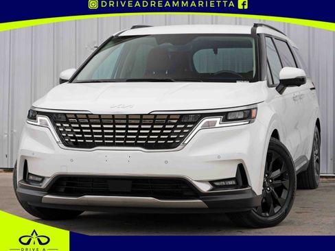 Used 2024 Kia Carnival SX image 1