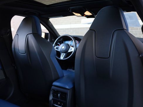 Used 2022 BMW M3 RWD image 32
