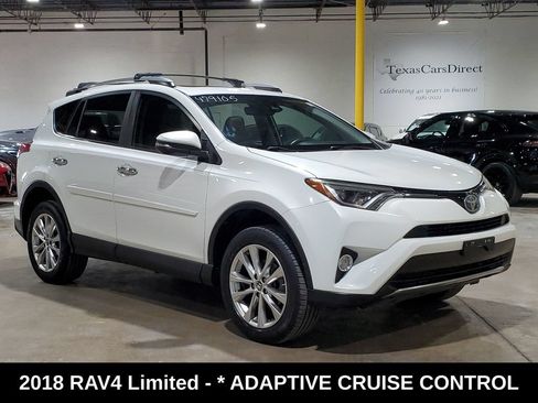 Used 2018 Toyota RAV4 Limited FWD image 3