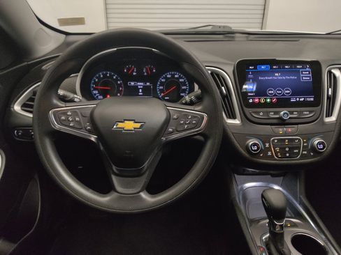 Used 2024 Chevrolet Malibu LT FWD image 22