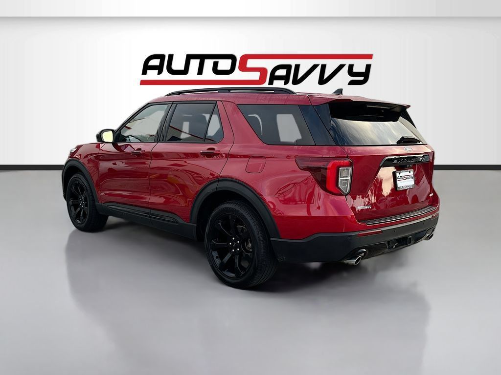 Used 2023 Ford Explorer ST-Line w/ Class IV Trailer Tow Package AWD/4WD image 5