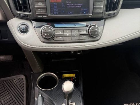 Used 2013 Toyota RAV4 Limited FWD image 15