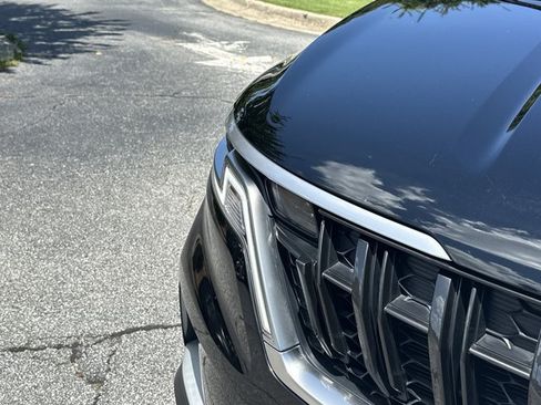 Certified 2024 Kia Carnival LX FWD image 13