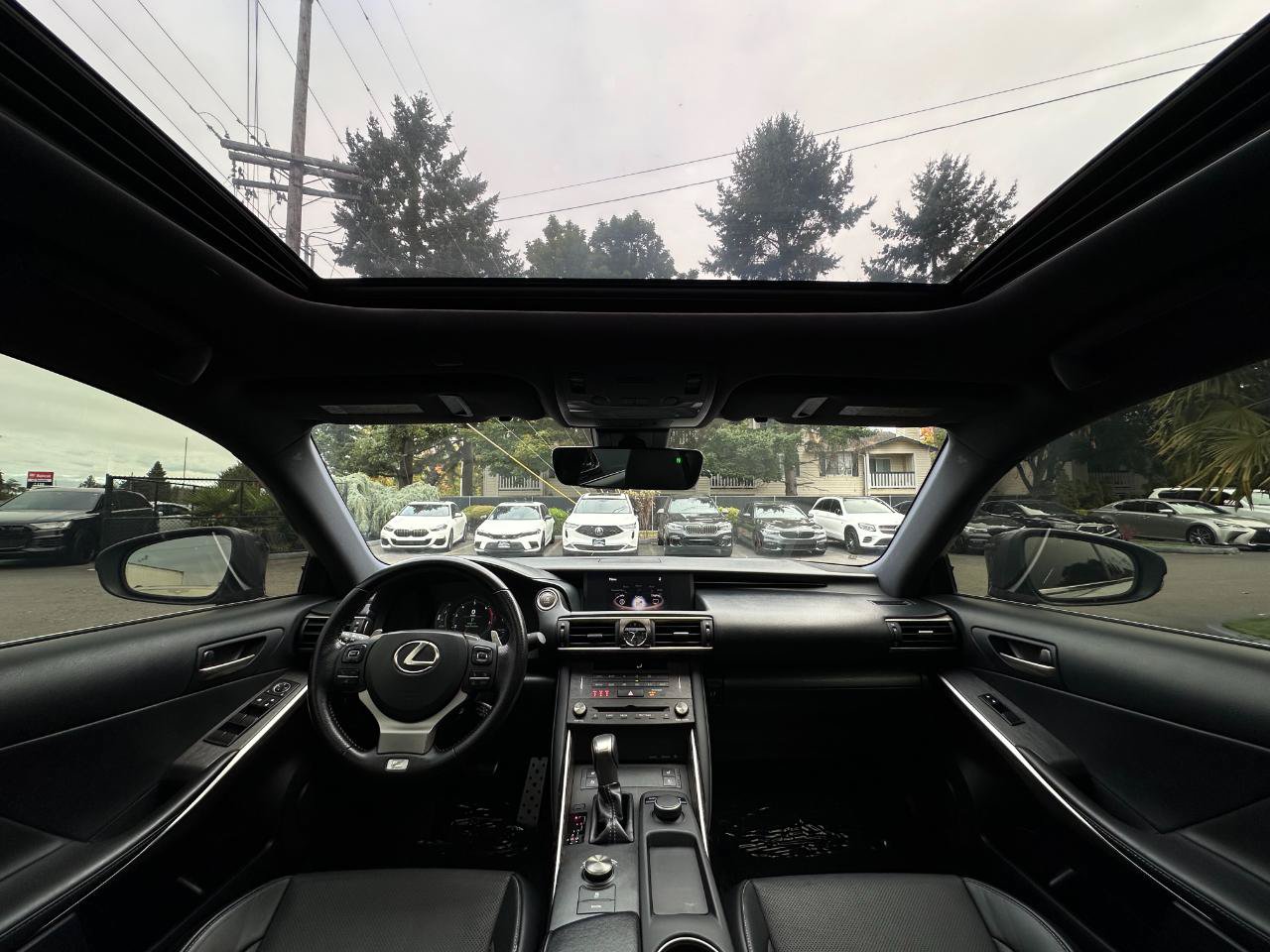 Used 2020 Lexus IS 300 F Sport w/ F Sport Package RWD image 8