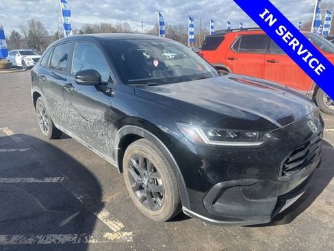 Used 2024 Honda HR-V Sport image 1