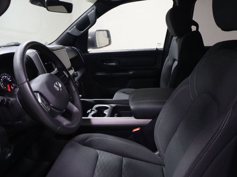 New 2026 RAM 1500 Express AWD/4WD image 9