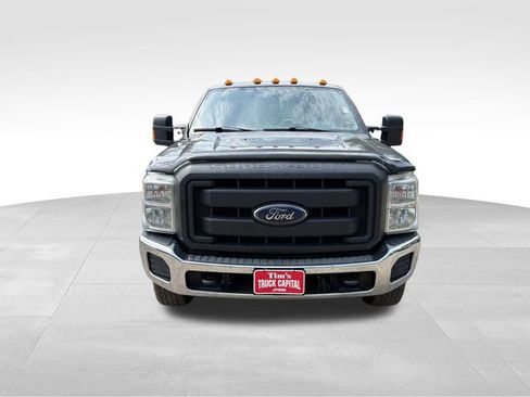 Used 2015 Ford F250 XL w/ Power Equipment Group AWD/4WD image 8