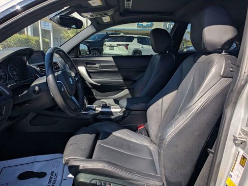 Used 2017 BMW 230i Coupe image 11